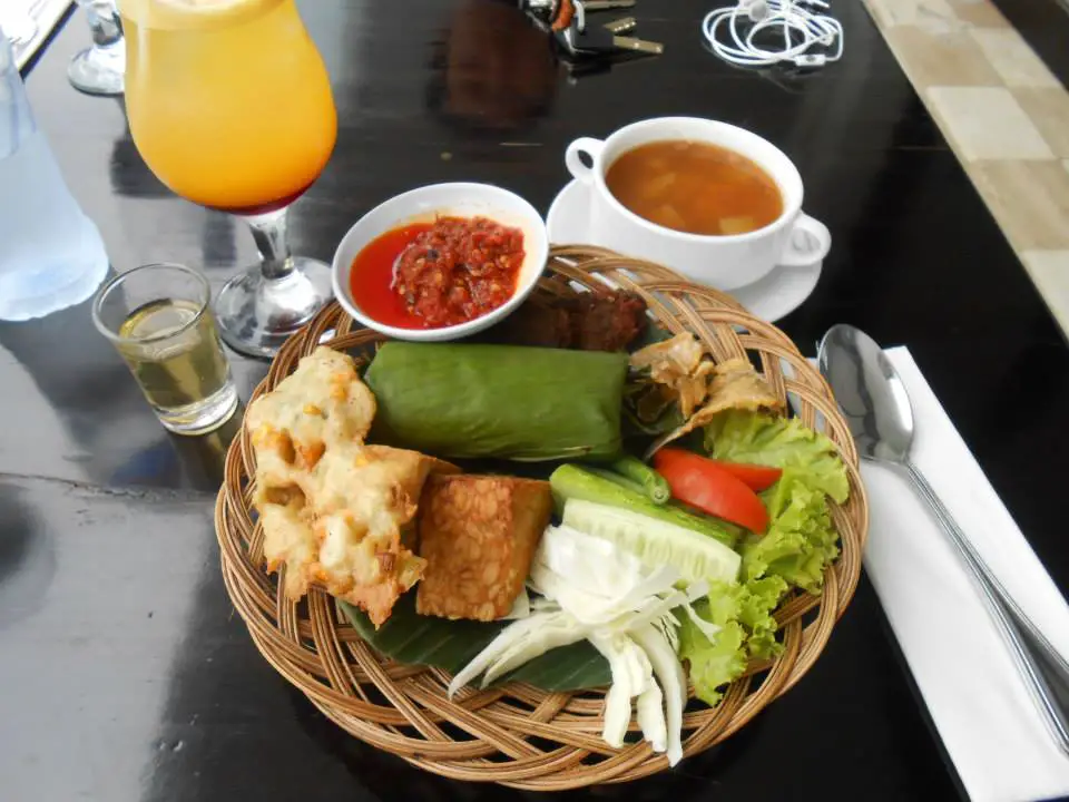 Eating some delicious food in Bogor Indonesia! 