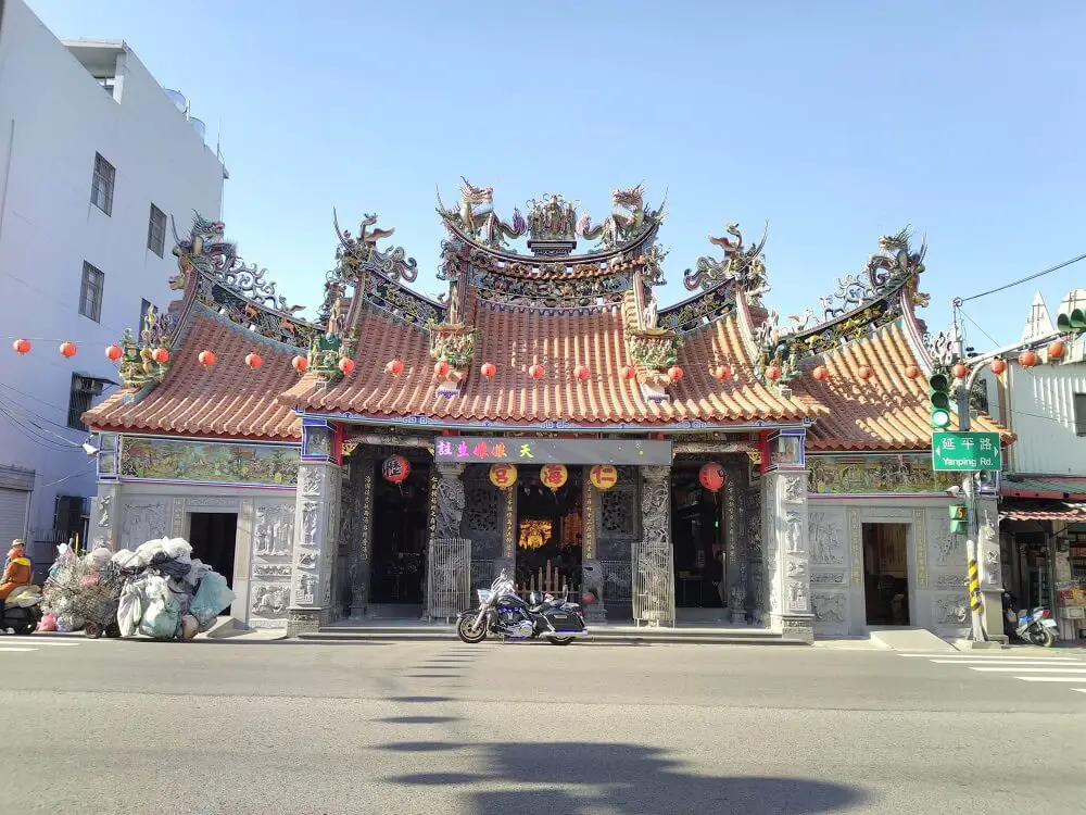 Zhongli Renhai Temple